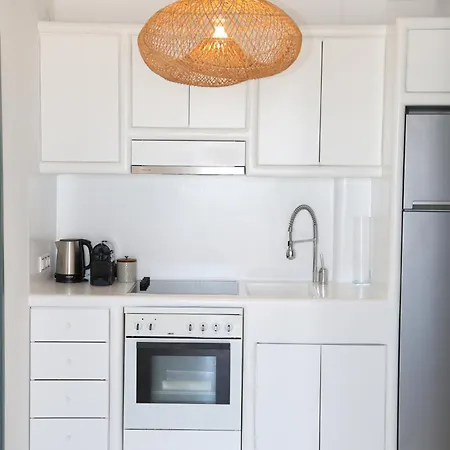 Cycladic With Hot Tub Ferienhaus *