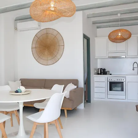 Cycladic With Hot Tub Ferienhaus